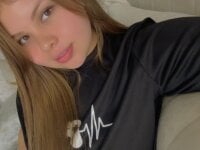 Sehen Sie sich AshlyRouses Live-Sexshow an