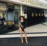 Watch TyraaLee's Live Sex Show