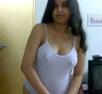 Sehen Sie sich indiandesilives Live-Sexshow an