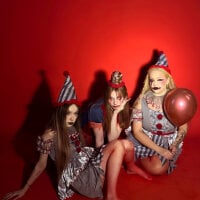 Смотреть секс шоу RollDolls