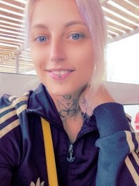 Sehen Sie sich chaudasse_sex7s Live-Sexshow an