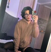 Watch sue___0's Live Sex Show