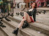 Sehen Sie sich raven__white1s Live-Sexshow an