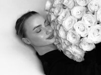 Смотреть секс шоу LindsieGreyy