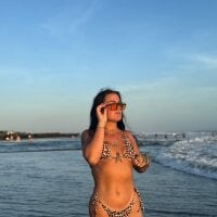 Sehen Sie sich savana_hearts Live-Sexshow an