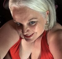 Sehen Sie sich sexychazza16s Live-Sexshow an