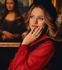 Watch MiracleCurly's Live Sex Show