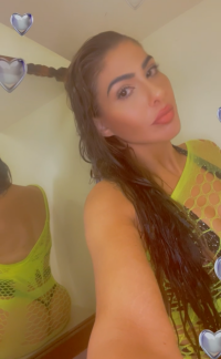 Watch dubaichocc's Live Sex Show