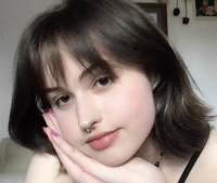 Sehen Sie sich urbbydollxxs Live-Sexshow an