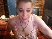 Sehen Sie sich PropertyAndBikers Live-Sexshow an