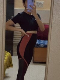 Sehen Sie sich Love_bitesss Live-Sexshow an