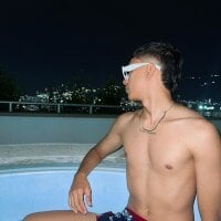 Watch Leonarrrd_01's Live Sex Show