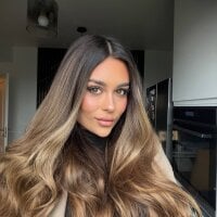 Watch YasmineShaw's Live Sex Show