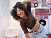 Watch Zafiiraa's Live Sex Show