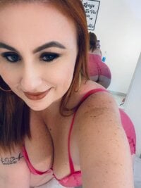 Watch mia_lourence's Live Sex Show