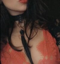 Sehen Sie sich Serena_4yous Live-Sexshow an