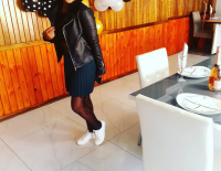 Sehen Sie sich veronica1xxxs Live-Sexshow an