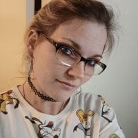 Watch ToxicLilly's Live Sex Show