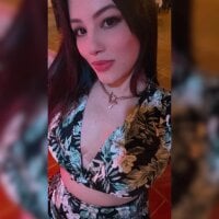 Watch Hathorwarri0r's Live Sex Show