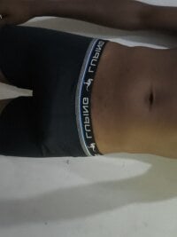 Sehen Sie sich 2BigBlacxxxs Live-Sexshow an