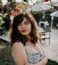 Sehen Sie sich husa_Malikaas Live-Sexshow an