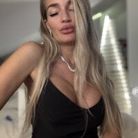 Смотреть секс шоу Yourhotqueeen