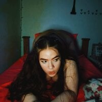 Sehen Sie sich Kandyfreess Live-Sexshow an