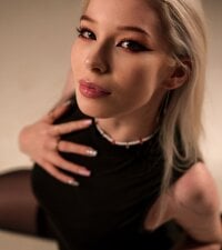 Watch WandaApps's Live Sex Show