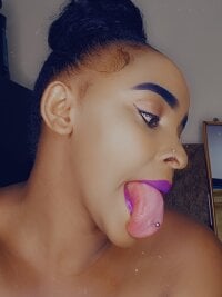 Watch Cristy_Lin's Live Sex Show