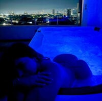 Watch VladaWhite's Live Sex Show