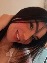 Sehen Sie sich WhiteWomens Live-Sexshow an