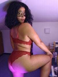 Sehen Sie sich salomea_rs Live-Sexshow an