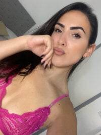 Watch alessandra-a's Live Sex Show