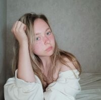 Sehen Sie sich AccaCroyles Live-Sexshow an