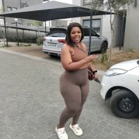 Watch BigbootyNickyx's Live Sex Show