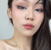 Watch jamienyaam's Live Sex Show