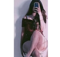 Sehen Sie sich sxyanus Live-Sexshow an