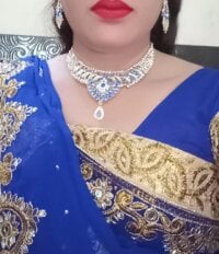 Sehen Sie sich Your-Yashikas Live-Sexshow an