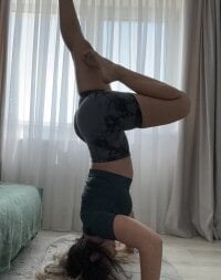 Смотреть секс шоу HotXMom