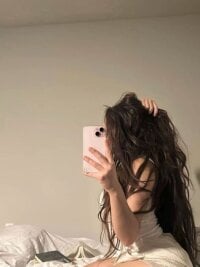 Sehen Sie sich Elina-Marinas Live-Sexshow an