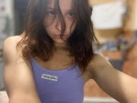 Sehen Sie sich BritniBerss Live-Sexshow an