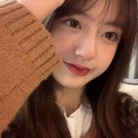 Watch yuner-baby's Live Sex Show