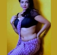 Watch Sexy_Radhikaa's Live Sex Show