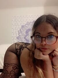 Watch BeGoodorbegoodatit's Live Sex Show
