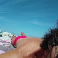 Sehen Sie sich Moro_ras Live-Sexshow an