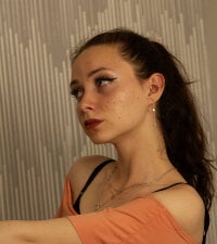 Смотреть секс шоу KeeleyBuoy