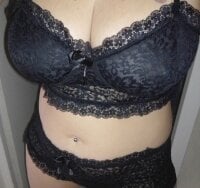 Watch Lauzo's Live Sex Show