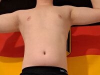 Sehen Sie sich Kevindauerhornys Live-Sexshow an