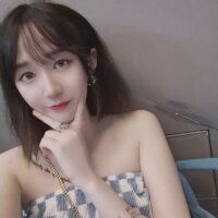 Sehen Sie sich mimi-2025s Live-Sexshow an