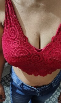 Sehen Sie sich meenu_bhabhi547s Live-Sexshow an